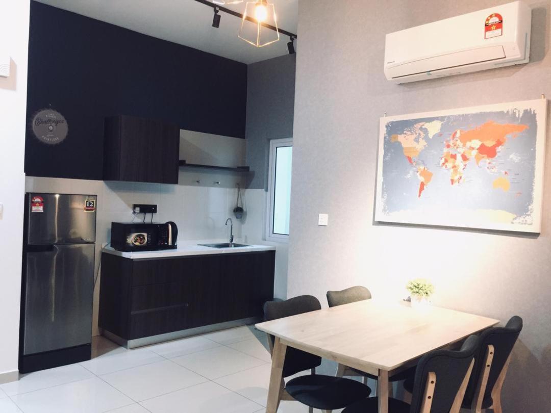 Ezhome Mesahill Nilai Esterno foto