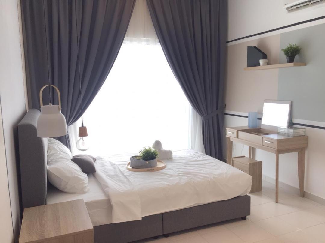 Ezhome Mesahill Nilai Esterno foto