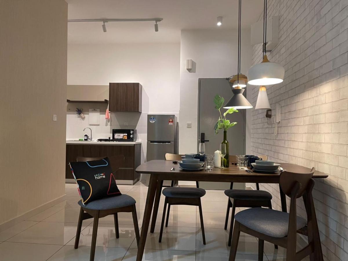 Ezhome Mesahill Nilai Esterno foto
