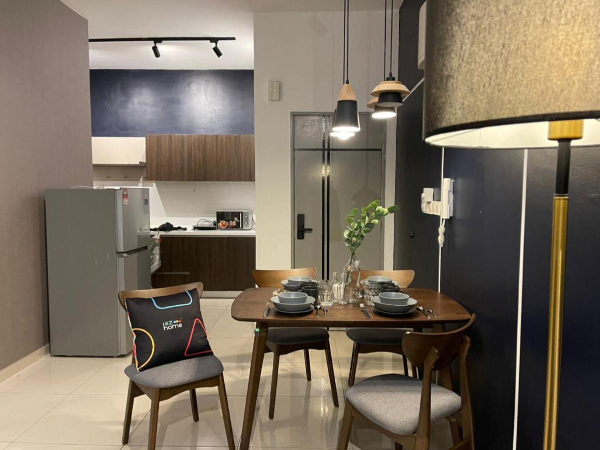 Ezhome Mesahill Nilai Esterno foto