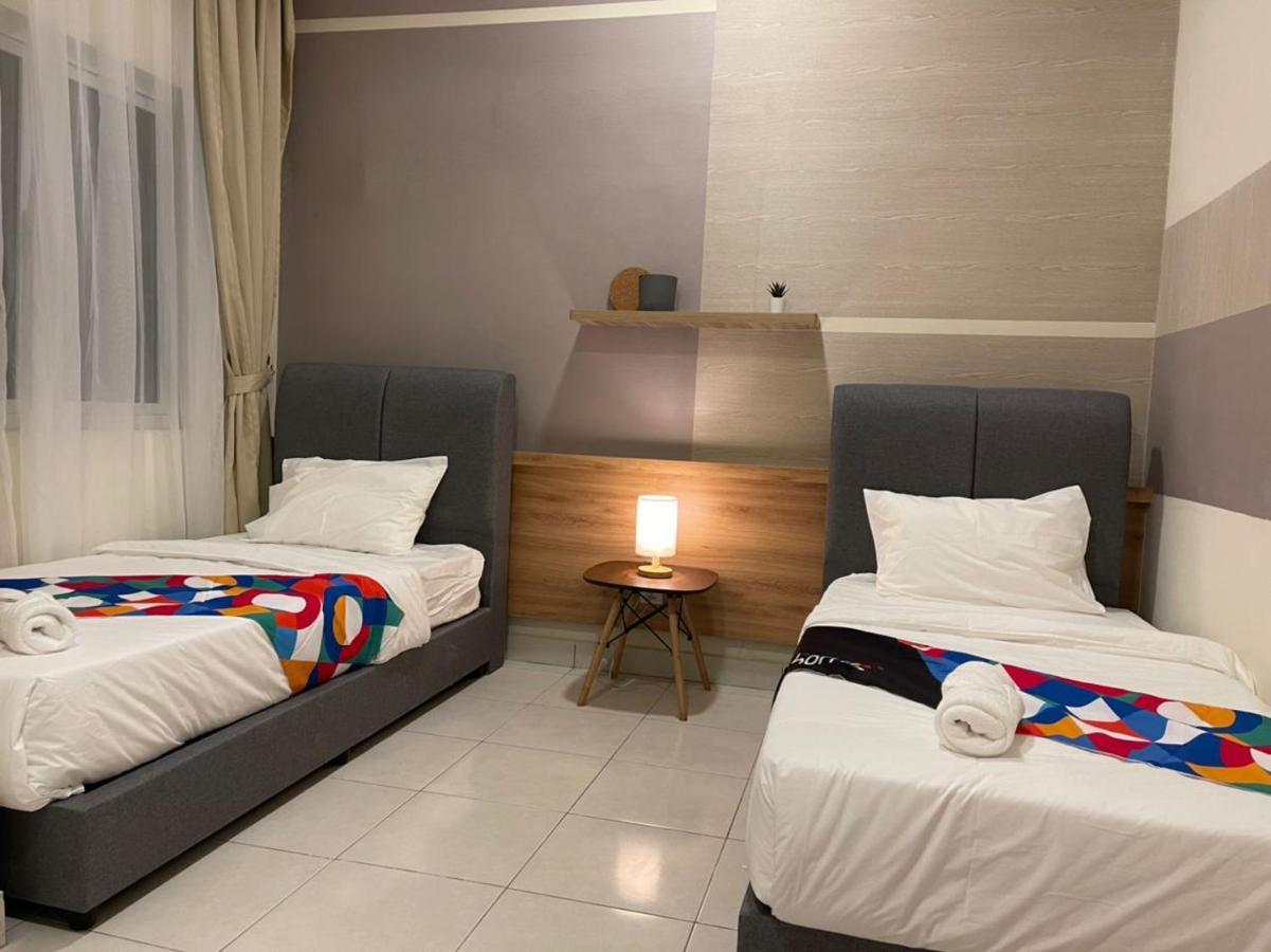 Ezhome Mesahill Nilai Esterno foto