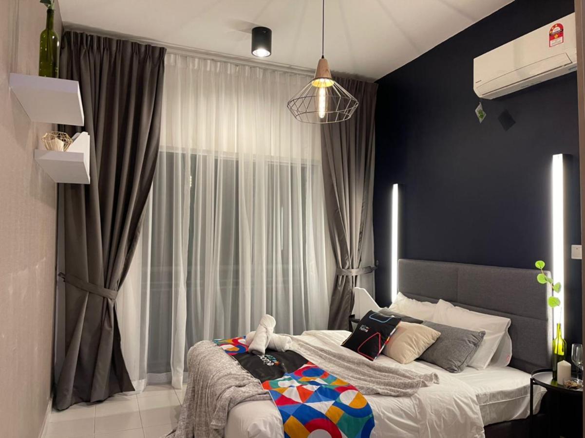 Ezhome Mesahill Nilai Esterno foto