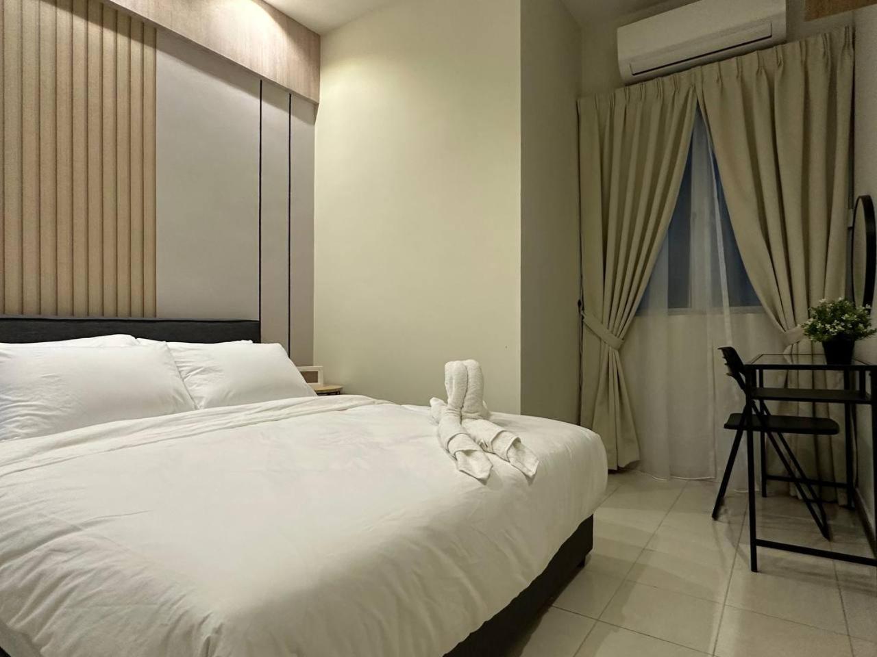 Ezhome Mesahill Nilai Esterno foto