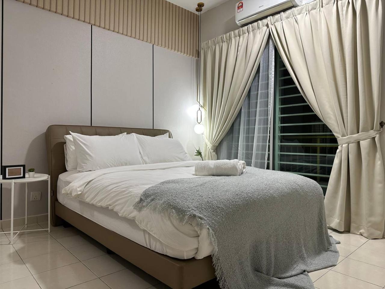 Ezhome Mesahill Nilai Esterno foto